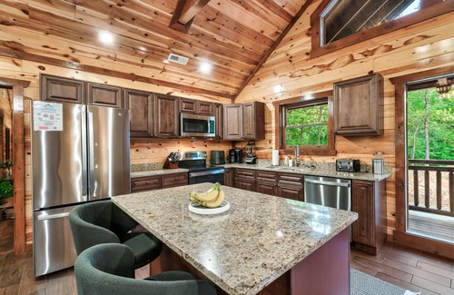 Caton Cabin | Sleeps24-Mini Golf-Movies@IndoorPool-Outdoor Fire