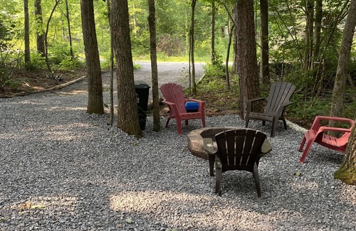 Jamestown RV Rental | Sleepy Hollow Camper