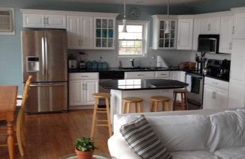 Athens House | Sleepy Hollow Lake - Upscale Lakefront Living on Prime part of Lake