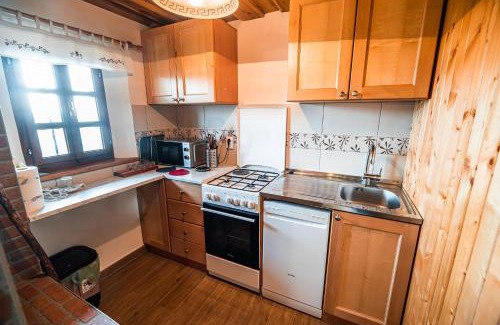 Cerklje ob Krki House | Sleme house