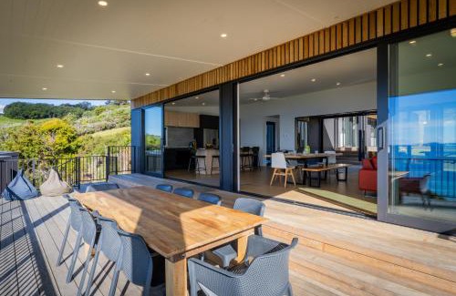 Langs Beach House | Slice of Paradise - Waipu Cove Holiday Home