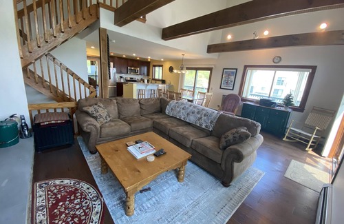 Ludlow Condo | Slopeside 3-level Townhouse at the Top of Trailside Village -Okemo Mountain