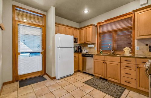 North Park City House | Slopeside luxury - new interior, private hot tub - close walk to Payday