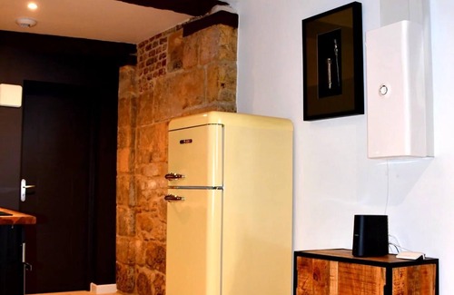 Laon Apartment | Slow Tourism in the historic center of Laon: Terrace, Garden and Bbq