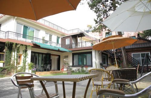 Myeongdong House | Slow Vibe Myeongdong