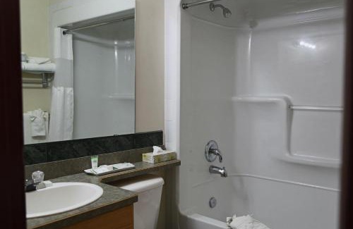 Okanagan-Similkameen Cabin | SlumberLodge Hotel