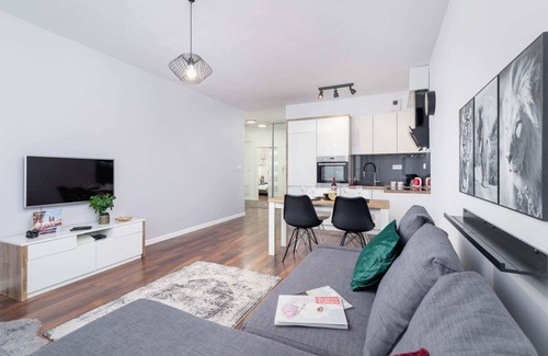 Podgorze Apartment | Slusarska 5 | Apartment for 2 | Balcony | Cracow