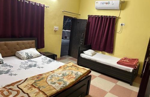 Gomti Nagar House | SM Guest House