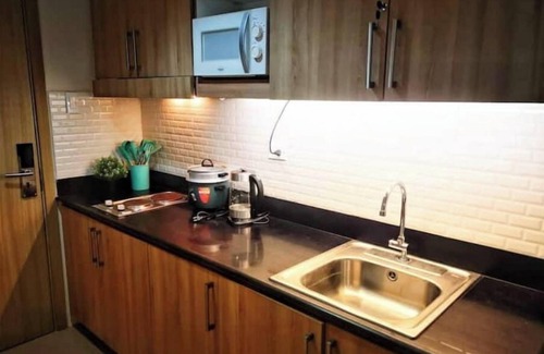 Barangay 76 Condo | SM Mall of Asia MOA NAIA Pasay Staycation SMX Convention PICC World Trade Center