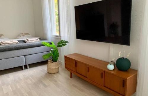 Mariehamn Apartment | Smakfull centrumlägenhet, 3 r + k, 80 m2