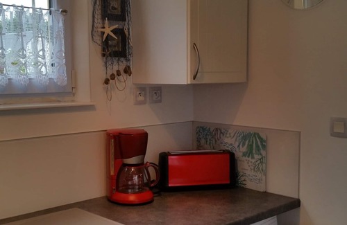 Barneville-Carteret House | Small 1930s house located 300 m from the beach, rated 3 *.