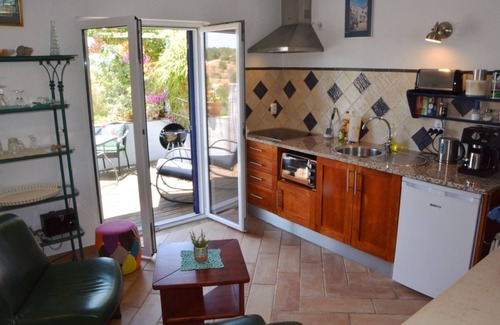 Olhao Apartment | Small apartment in a quiet location with two private terraces and sea views