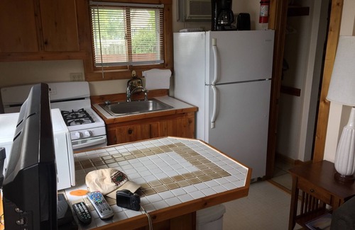 Stoughton Cottage | Small Cottage. Huge Lake Views!