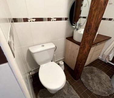 Rapla Apartment | Small & Cozy Studio Apartment - WiFi & Free Parking