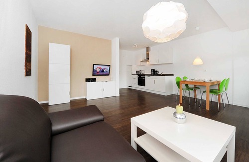 Bensersiel Apartment | Small crab - house colorful