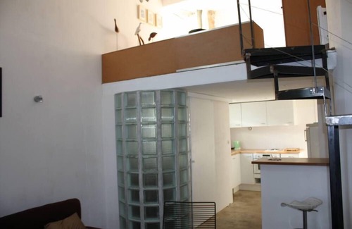 Roucas-Blanc House | Small detached house in a residential area of marseille