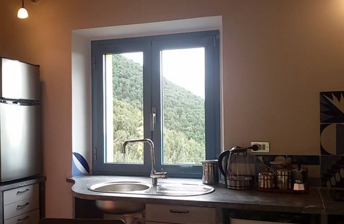 Tortorella Apartment | Small fine apartment in the green with sea views and terrace in the Cilento