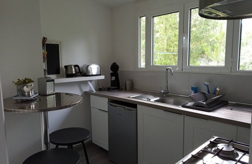 Saint-Fargeau-Ponthierry House | small house south of Paris