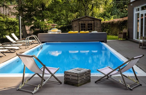 Pieszyce Villa | Small grand hotel for private use