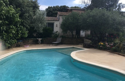 Euzet-les-Bains House | Small house barbecue pool