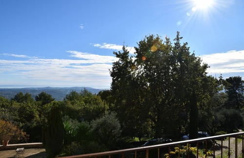 Grasse House | Small house in the hills above Grasse swimming pool quiet sea view hiking