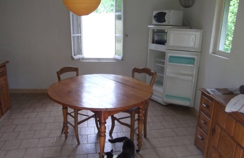 Bernieres-le-Patry House | Small house o waterfront.