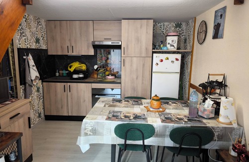 Saint-Pierre-la-Mer Condo | Small house on the seafront in a condominium Pets welcome