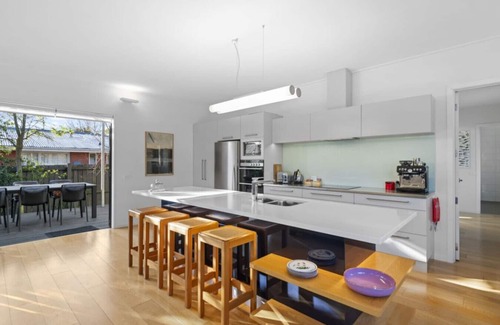 Edgeware House | Small Sustainable House