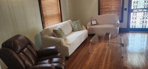 Fourmile Villa | Small-town bungalow downtown