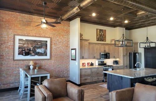 Lake Crystal Apartment | Small town loft apartment.