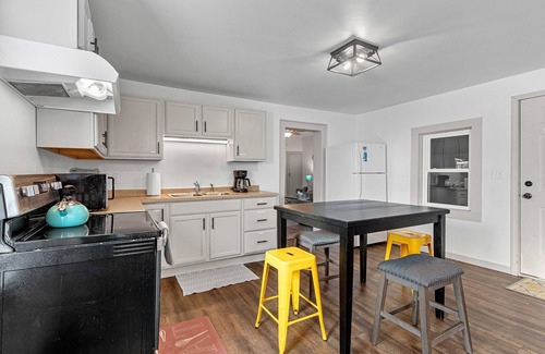 Oconto House | Small Town Retreat- 5br- Movie Theater Room