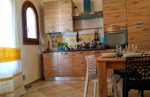 Terravecchia-Portoquadro Villa | Small villa in Cala d'Oro di Porto Quadro, 90m from the sea