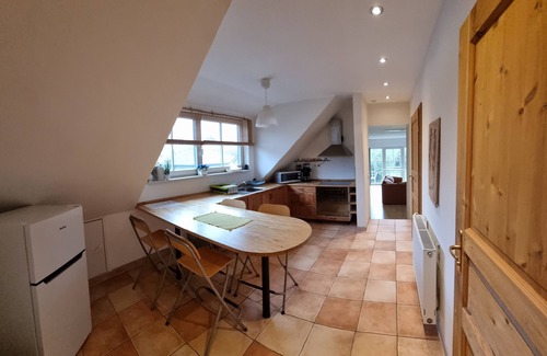 Neumuenster House | Small vacation apartment with garden view