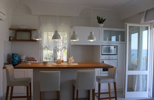 Marina del Cantone House | Small villa a stone's throw from the sea with breathtaking views