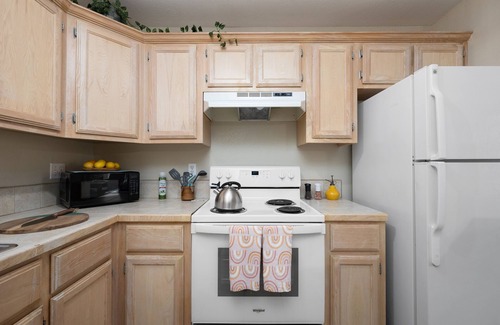 Harlingen House | Smart lock Boho chic 4 min from Airport