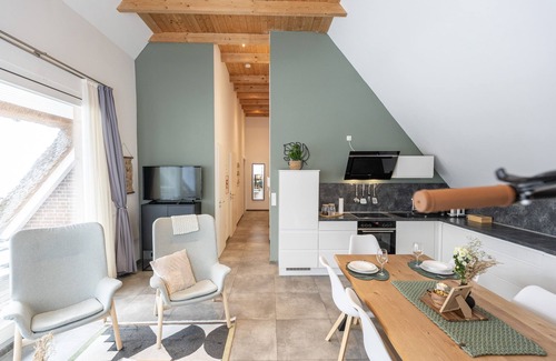 Bad Zwischenahn Apartment | SmartFewo: Pedelec | Penthouse | Sauna | Parking