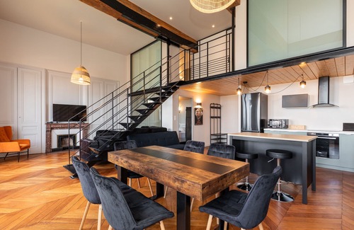 Old Lyon Apartment | Smartstay - Vue panoramique sur Lyon et la saone