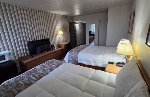 Osseo Hotel | Smartwood Inn