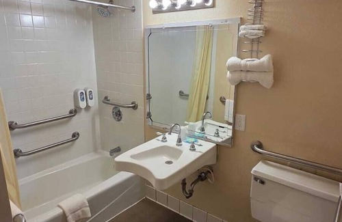 Osseo Hotel | Smartwood Inn