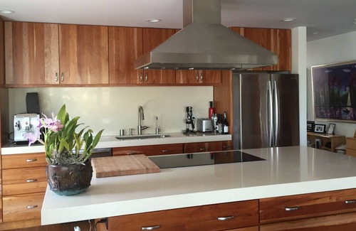 Los Feliz Apartment | Smashing Lake View*- Walk Everywhere