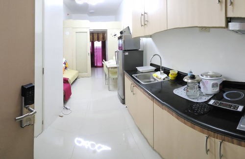 Kapitolyo Condo | SMDC Light Residences Unit has massage chair, Light Mall linked to MRT station