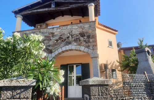 Limpiddu Apartment | SMERALDO apartment with private garden