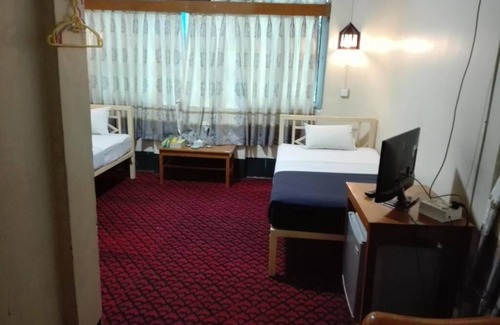 Prome Hotel | Smile Motel