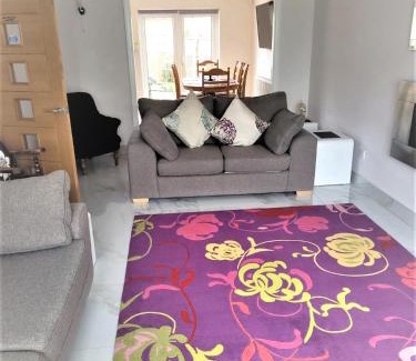 Rhyl House | Smitten House 4 Bedroom RHYL