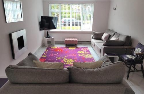 Rhyl House | Smitten House 4 Bedroom RHYL