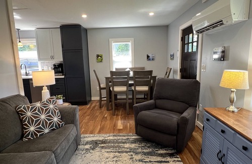 Maryland House | Smitty's Lake House - Contemporary cottage, great kitchen