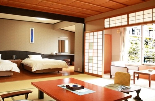 Akahodani Onsen Hotel | Smoking Breakfast included Modern spacious JapaneseWestern room Special offer 2 people /Kaga Ishikawa