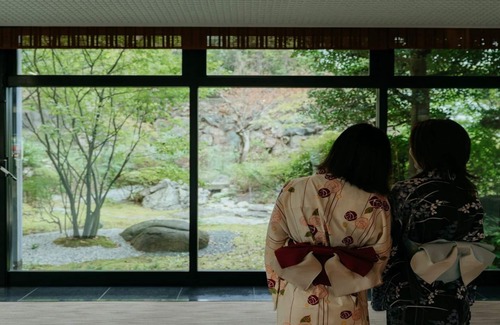 Akahodani Onsen Hotel | Smoking Room only Modern and spacious JapaneseWestern room Reasonable 2 people /Kaga Ishikawa
