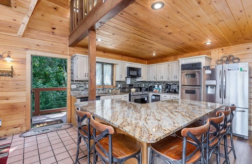 Chalet Village Ski Chalet | Smoky Mtn High - 8bd 7bth in Chalet Village w/Mountain Views!