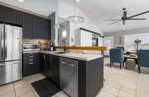 Cedar Key House | Snapper Cove Beautiful 3 bdrm close to everything!